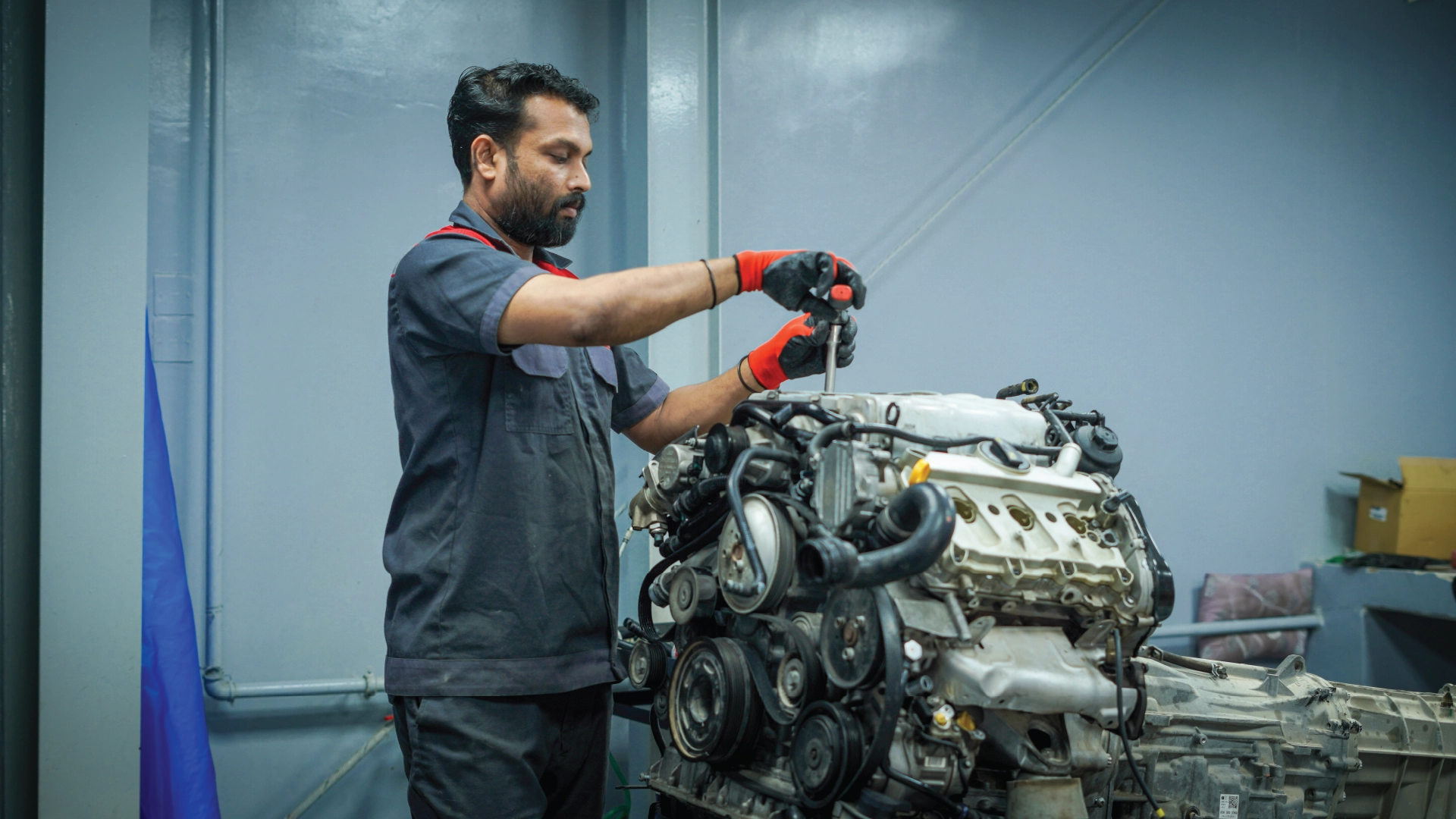 engine overhaul in Abu Dhabi